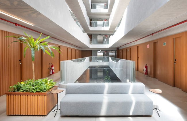 AX Setai Yacht - Photo 4