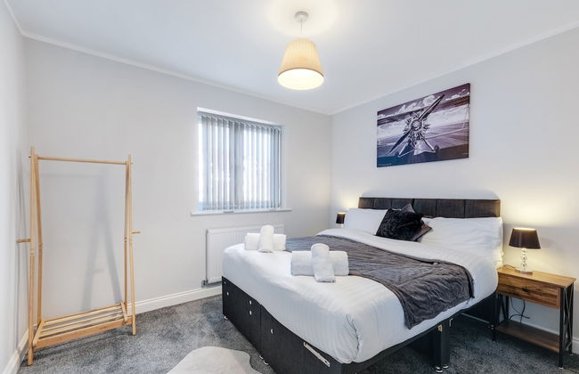 2 Bdrm Penthouse with parking Wycombe - Foto 45