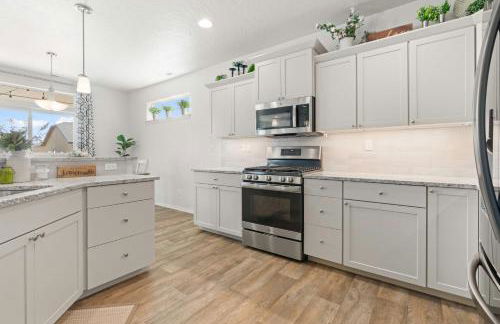 The Explorer! Extra Game Room, Fire pit Sleeps 10! - Foto 18