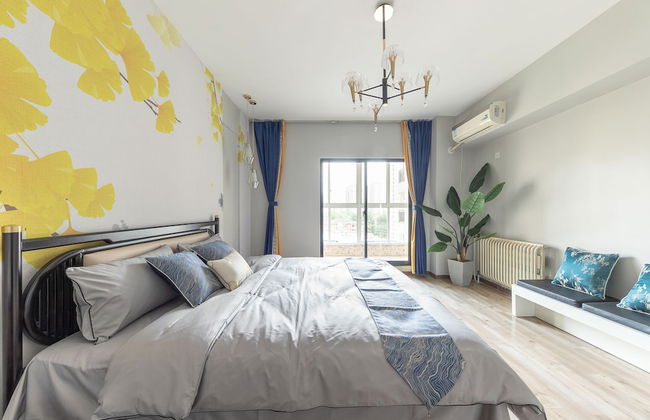 Xi'an City Center View Apartment - Photo 4