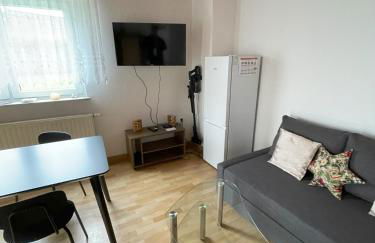 Apartment Klein - alles drin in 45qm, Platz für bis zu 4 Personen plus Hund, egal ob Familie, Kollegen oder Freunde - Foto 7