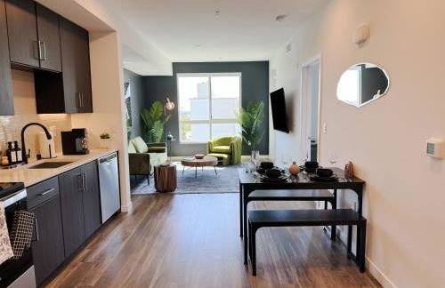 Modern 1BR Apartment with Pool, Hot Tub and Gym Access 10mins to Universal Studios - Foto 11