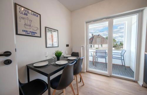 Malu Rooms - Attraktive Lage, Balkon, SmartTv, 24h Checkin, Waschmaschine, - Foto 9