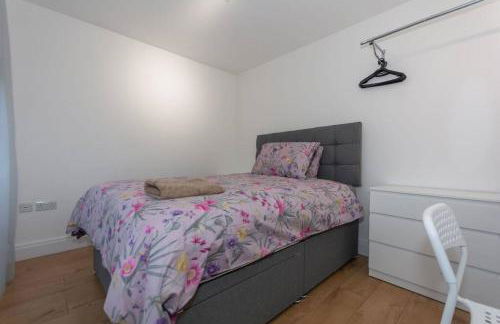 BrumStay UK® 5-Bed House Ideal for Long-Term Stays - Foto 35