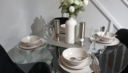 Silverlight's Place - 2BR Home in Central Oldbury - Foto 2