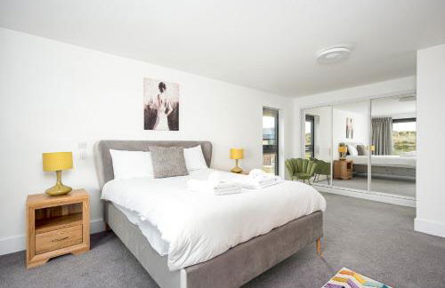 Lakeside property with spa access on a nature reserve Overton Island 11 OI11 - Photo 15