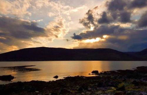 Superb Loch Side Apartment with Sea & Sunset Views - Foto 11