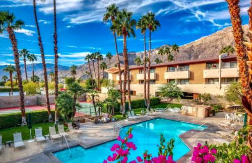 MCM Condo Downtown Palm Springs - Foto 1