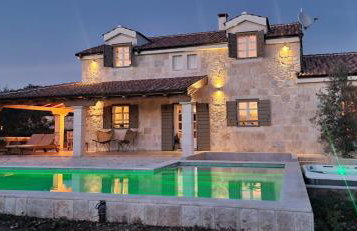 NEW 2023 Villa Tree of Life - Photo 41