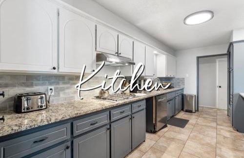 Spacious 8BR Modern Retreat Pool Table RV - Foto 20