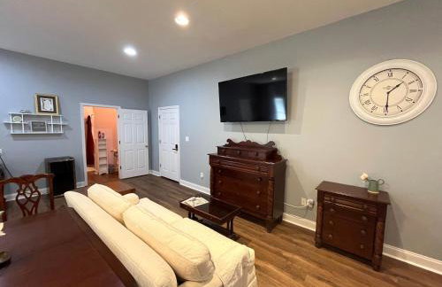 Midway Manor - Private Events, Weddings, Reunions - Foto 27