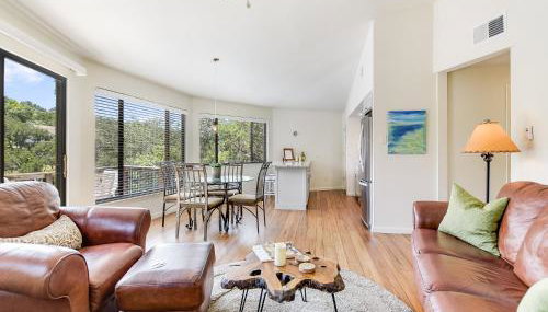 Lakefront Treehouse on Lake Travis Pool & Hot Tub - Foto 4