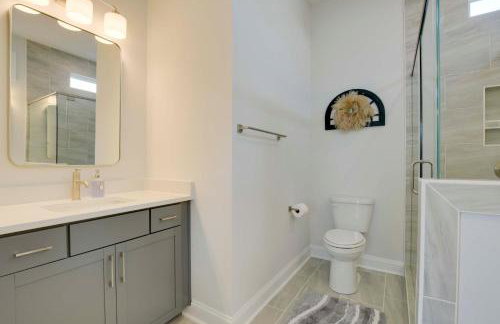 Steps to Marina! Lake Greenwood Home with Patios - Foto 14