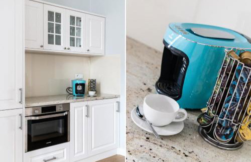 Sanhaus Apartments - BACARDI - Apartament z 2 balkonami, garażem, przy plaży - Foto 26