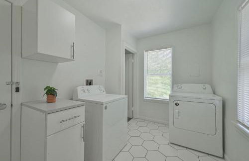 Communal Crashpad-City Card for local biz discounts - Foto 30