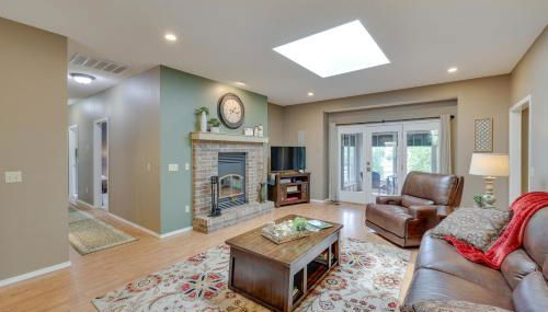 Bella Vista Home with Kayaks and Deck on Loch Lomond! - Foto 5