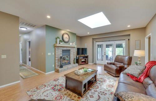 Bella Vista Home with Kayaks and Deck on Loch Lomond! - Photo 5