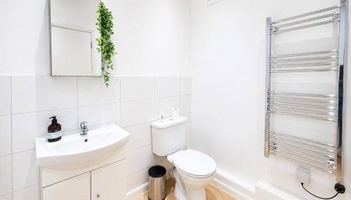 Modern Central Large Apt Above Tube for 4 - Foto 5