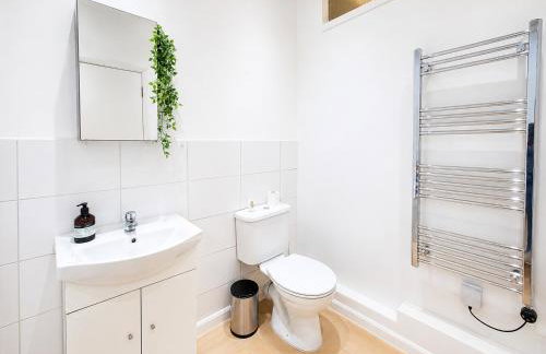 Modern Central Large Apt Above Tube for 4 - Foto 5