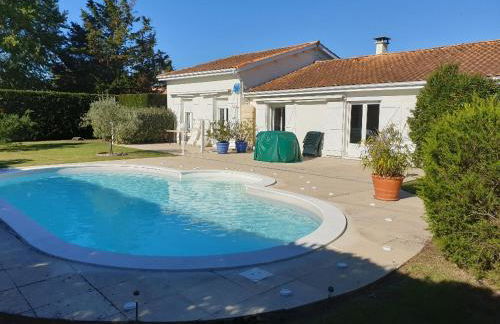 Studio meublé 2 pièces jardin piscine - Foto 15