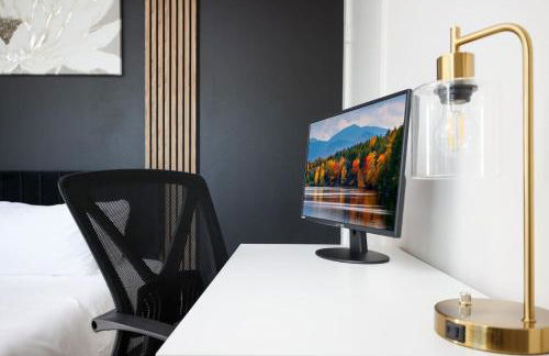 Comfy 2BR-Southtown Near Rvrwalk, Dome & Conv - Photo 11