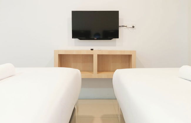 Cozy Studio Room At De Prima Apartment - Photo 2