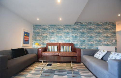 Flat 1 High Tide House, Mortehoe - beautifully designed ground floor flat with sea views and garden - Foto 2