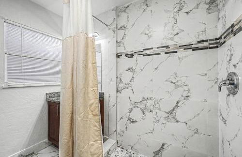 East Boca Getaway with Hot Tub Near Beach and Mizner Park - Foto 24