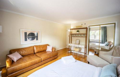 3bedroom APT with balcony & free street parking - Foto 33