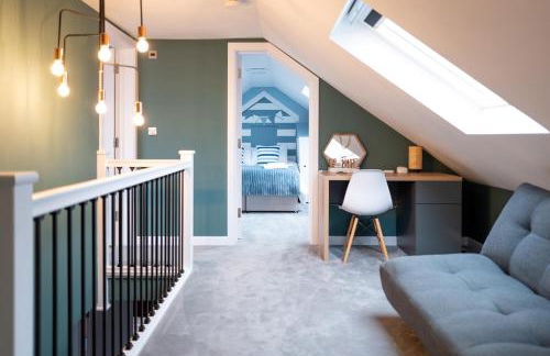 Clifftop Coastal Retreat - Accessible Pet Friendly Sea View - Sleeps 8 - Perfect for Contractors and Long Stays - Foto 20