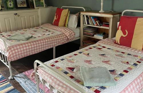 15th Century 6-bed Farmhouse, Sleeps 11, Pets Ok - Foto 87