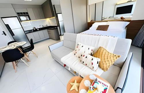 Flat Luxo com Coworking, Academia e Rooftop - WiFi 1Gb - Beira Mar 4 min - Foto 7