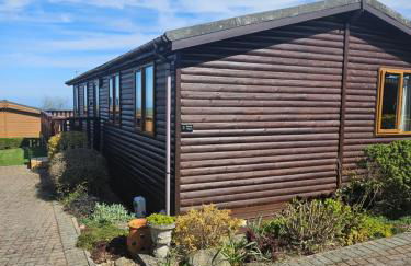 3-Bed Ocean View Lodge - Parking & Terrace - Foto 1