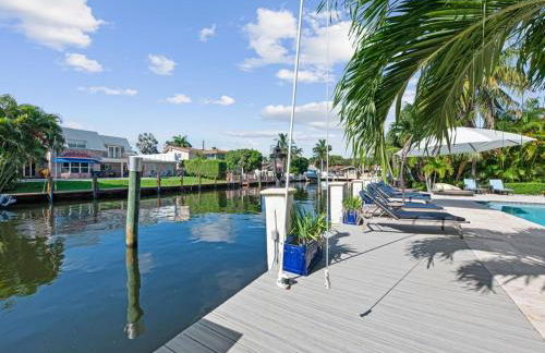 Near the Beach • Pool & Jacuzzi • Waterfront Villa - Foto 70