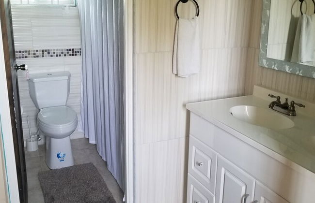 Holiday House Second floor Ste - Photo 39