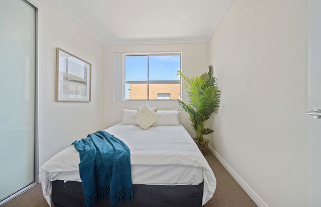 Modern and Spacious Resort-Style Home - Foto 3