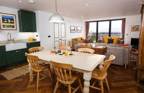 Steading conversion with amazing views - Photo 54