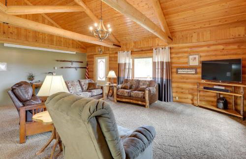 Hill City Log Cabin Along Newton Creek! - Foto 4