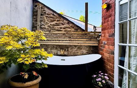 Stylish loft apartment - The Sail Loft - Photo 4