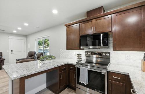 The White House Coveted Triplex Near Lake - Foto 10