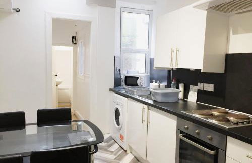 Beautiful 2 Bedroom Dunbar Serviced Apartment - Foto 7