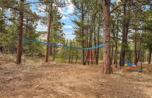 15 min to Boulder Rope Course Hot Tub & Views - Photo 5