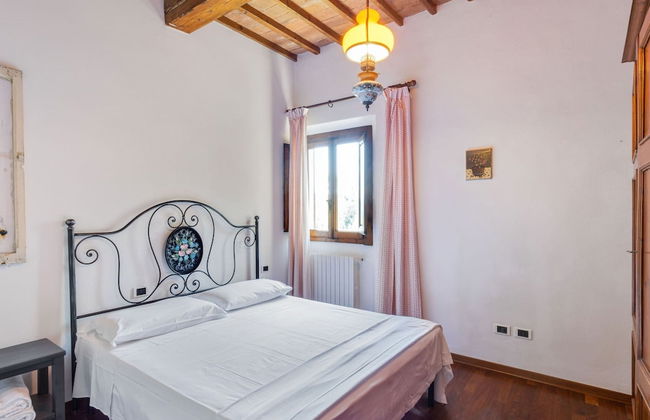 Empoli Villa With Private Pool - Photo 8