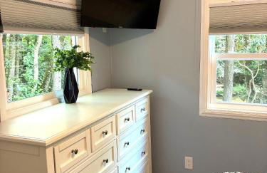 River Run Cottage Modern 2BR Waterfront Retreat in Linville Land Harbor - Foto 70