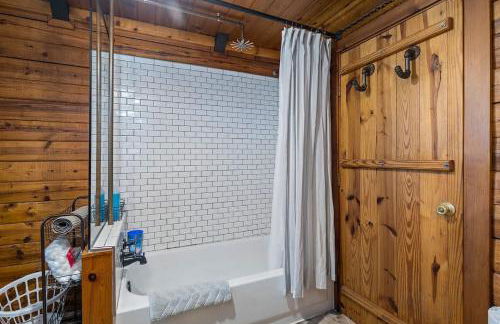 Nature's Nook - Fire Pit & Near Fishing & Golf - Photo 17