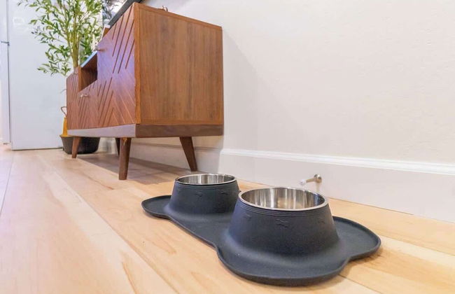 Emerald Escape - UNR & Pet Friendly - Photo 9