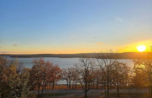 Emerald Point, Lakefront with Gorgeous Views - Foto 37