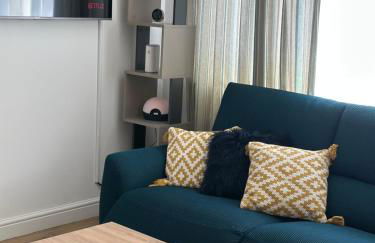 Dartford Luxurious House with Parking - Netflix - Wi-Fi - Photo 13