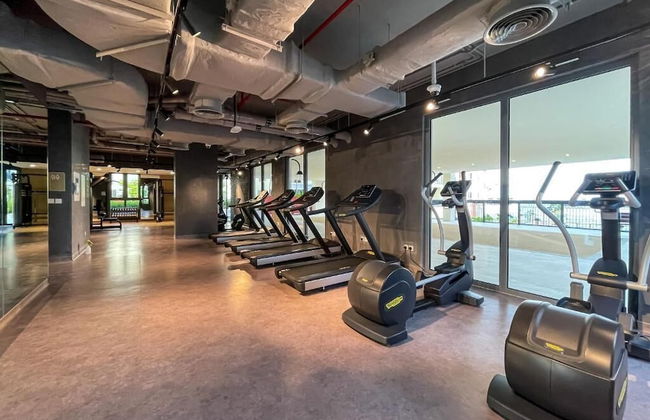 Modern and Cozy 2BR La Cote 1 La Mer - Photo 29