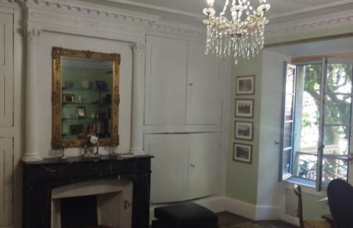 Grand appartement de charme avec parking privé - Foto 11